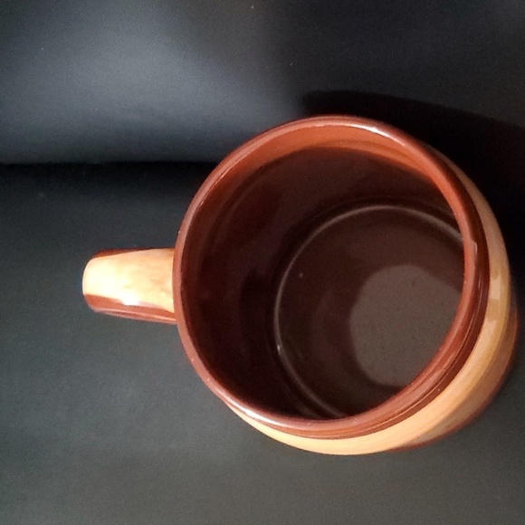 Pennsbury Pottery mug 4-3/4" high man woman pretzels 😆 - Picture 5 of 5